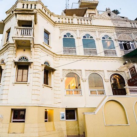 فندق بالاس أون جانجز فاراناسي المظهر الخارجي الصورة